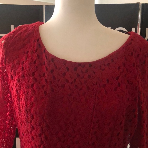 Brand is Rabbit, Rabbit, Rabbit . It’s dark red . - Picture 3 of 5